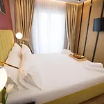 Blue Water Otel 4*