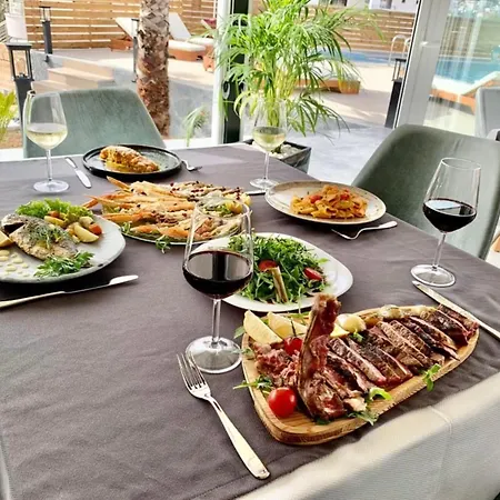 فندق Blue Water 4*