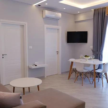 Blue Water Hotel 4*