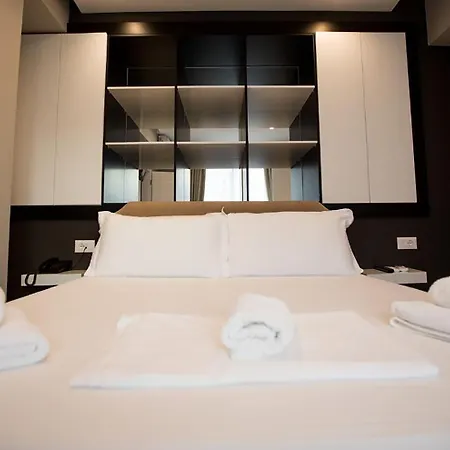 Отель Blue Water 4*